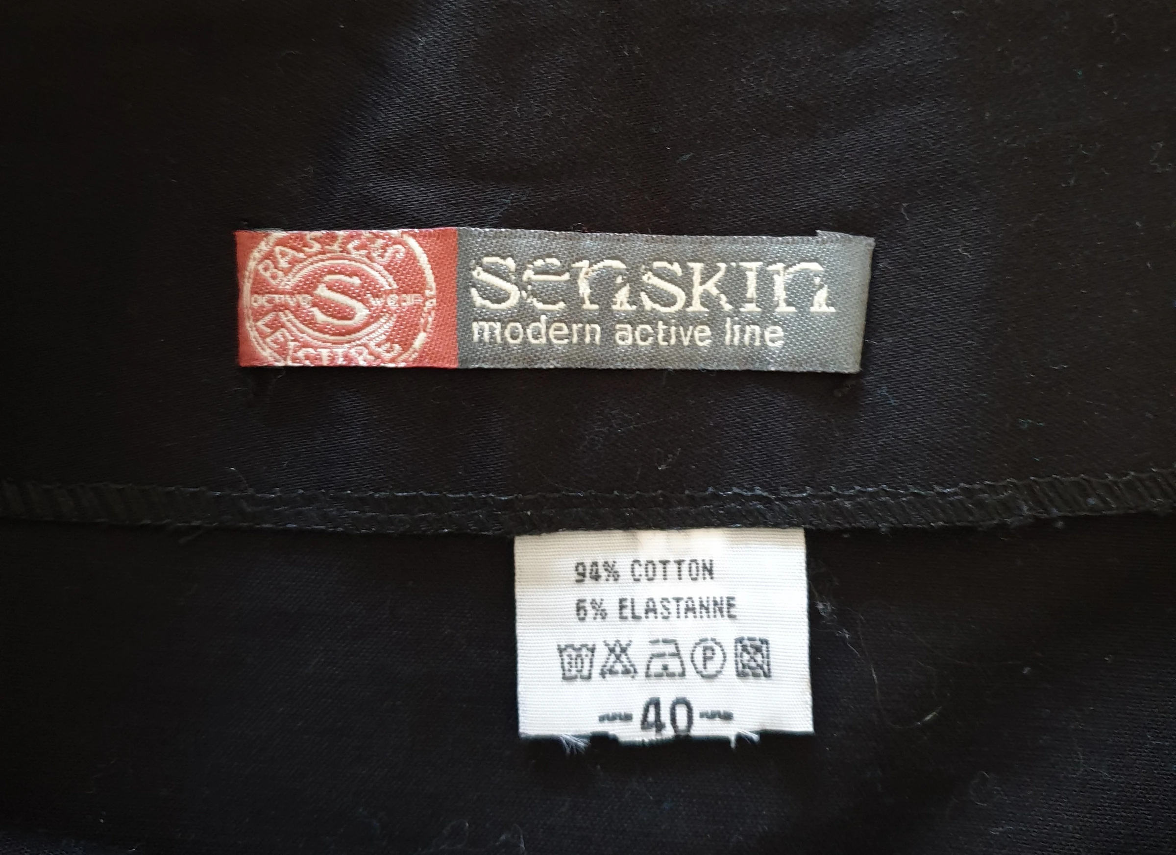 Black skirt – Senskin – 40 – photo 3